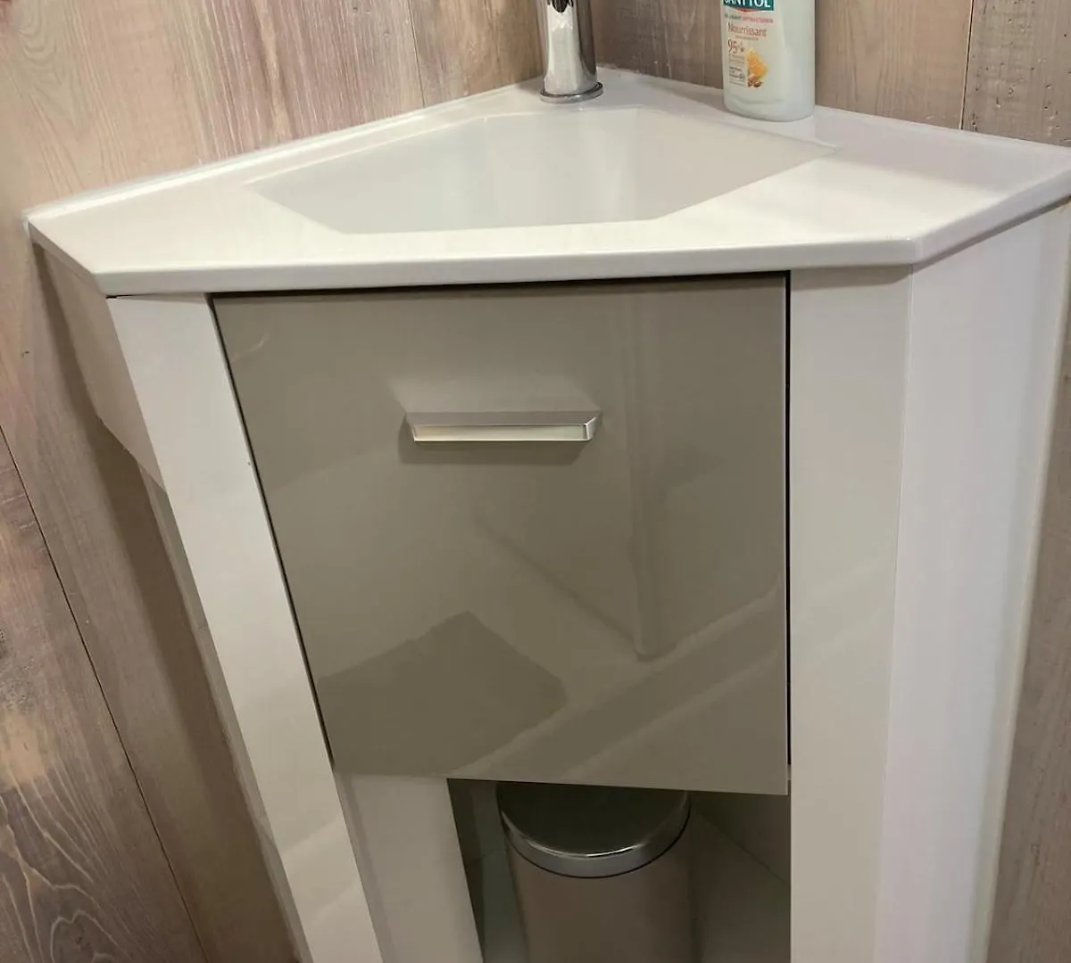 Appartement Face Aux Thermes Allevard Apartment